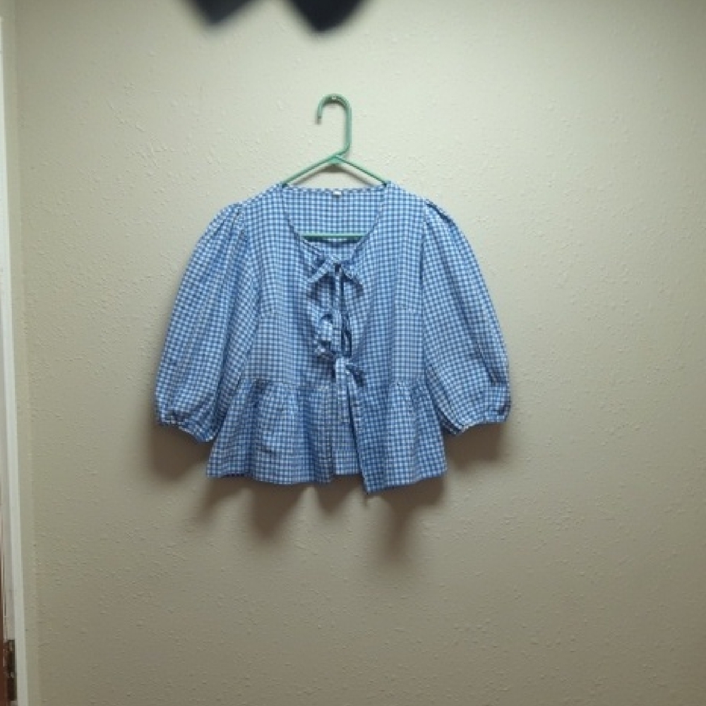 Untagged Size S Chic Blue Checkered Blouse